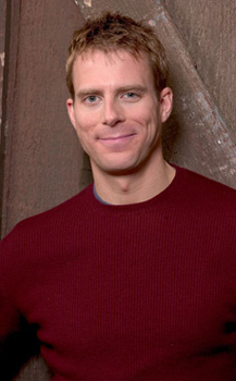 Daniel Travis